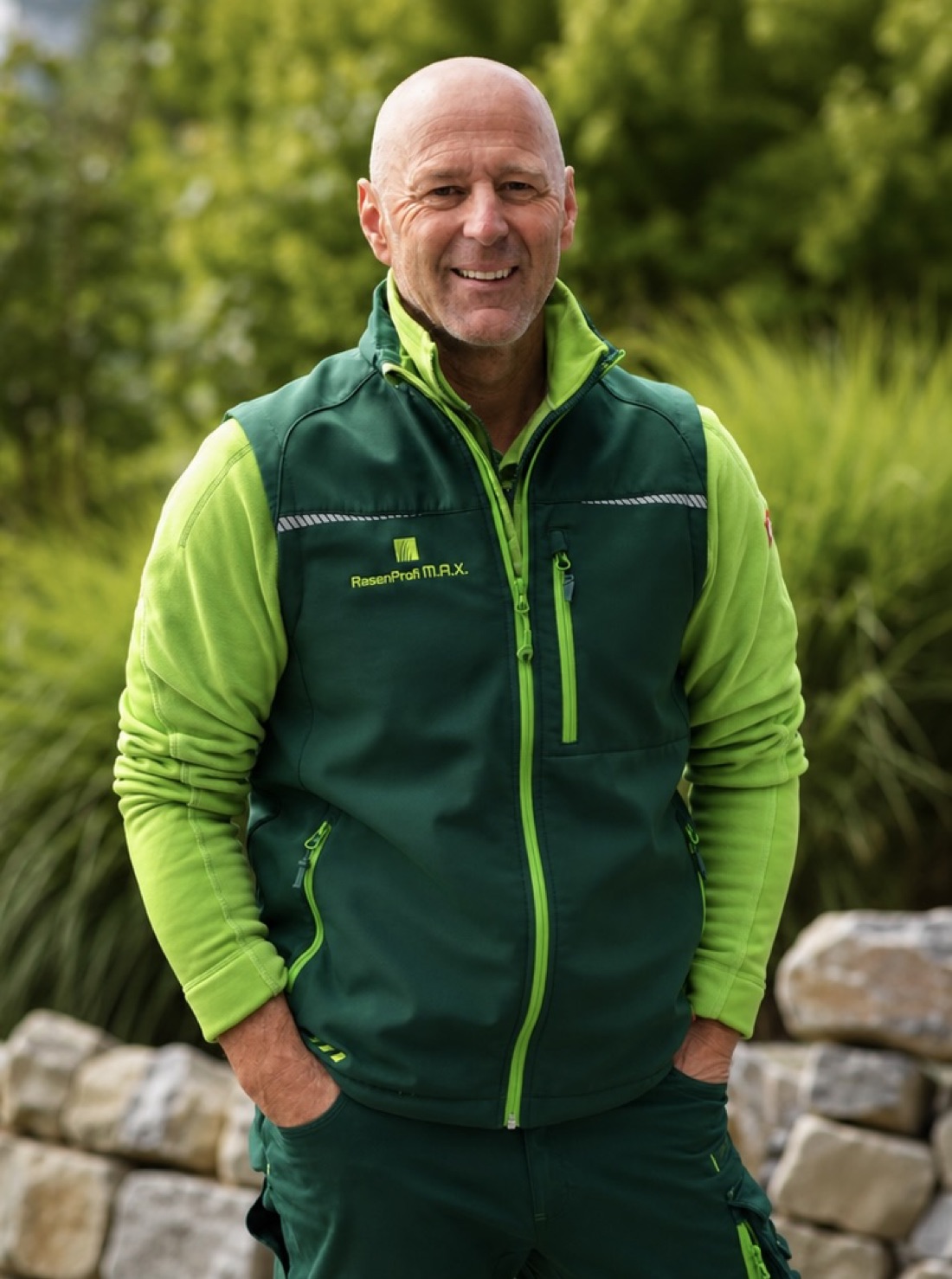 Max – Gründer und Gartengestalter von PflanzenProfi M.A.X.